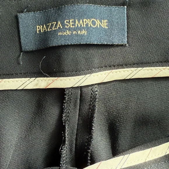 PIAZZA SEMPIONE Navy Blue Stretch Silk
Front Taper Leg Cropped Pants Size 8 - Picture 7 of 8